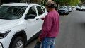 Se busca sancionar una ley que prohíba cuidar y lavar autos en la calle.