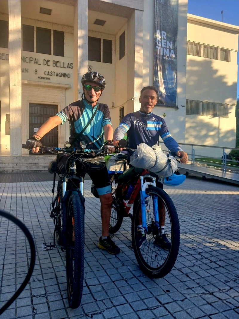 &nbsp;Claudio regresó a Rosario el 8 de marzo, luego de recorrer más de 3 mil kilómetros en su bicicleta