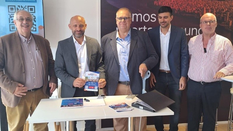 El ministro de Desarrollo Productivo, Gustavo Puccini, presidió la presentación oficial de EXPORTLOG.