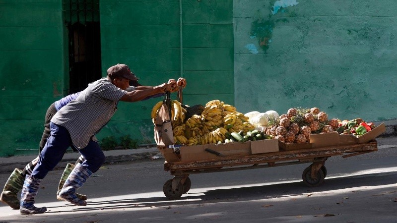 La isla afronta una nueva crisis que se profundizó por el bloqueo de EEUU.