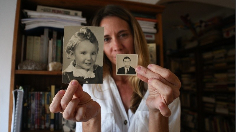 Soledad es hija de Mario Alberto Nívoli, cuya identidad es restituída junto a otras pocas, las primeras de miles que se esperan en el CCD La Perla.