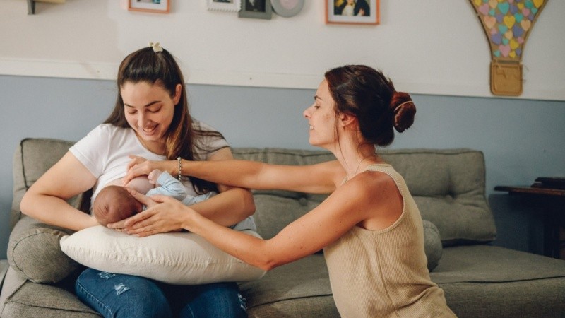 Garantizar su incorporación en los ámbitos públicos y privados es clave para asegurar un acceso equitativo y para reconocer el derecho de la persona gestante, del recién nacido y de las familias a recibir información basada en evidencia.