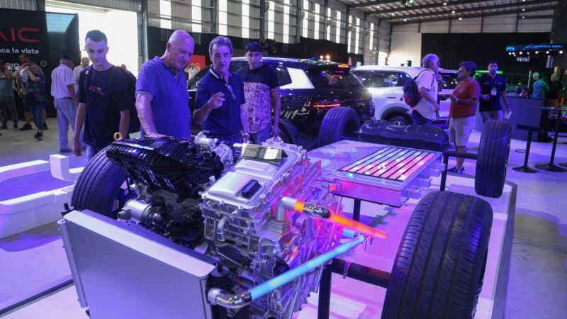 Las imágenes del impresionante Salón del Automóvil en Funes