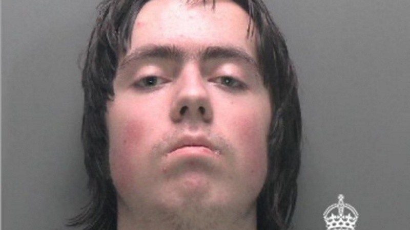 Tristan Roberts se declaró culpable del asesinato de su madre, Angela Shellis. Fotografía: Policía de Gales del Norte.