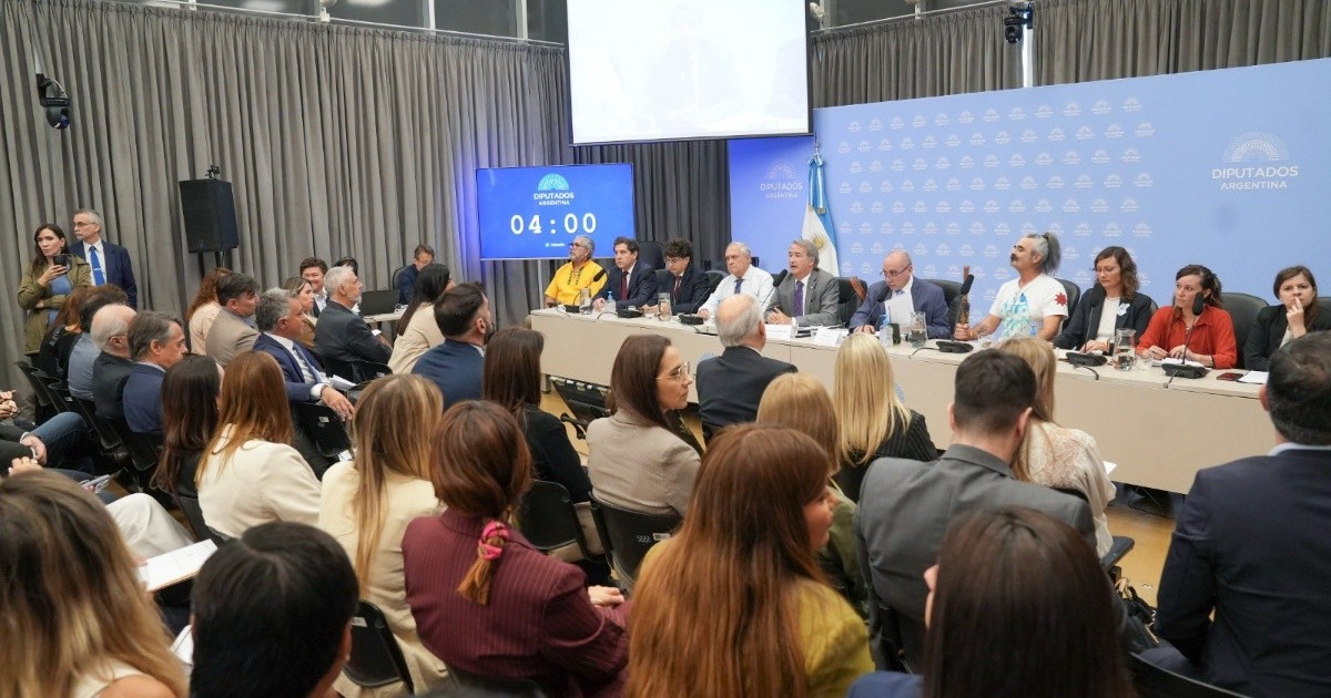 La UNR se expresó en defensa de la Ley de Glaciares y los recursos ...