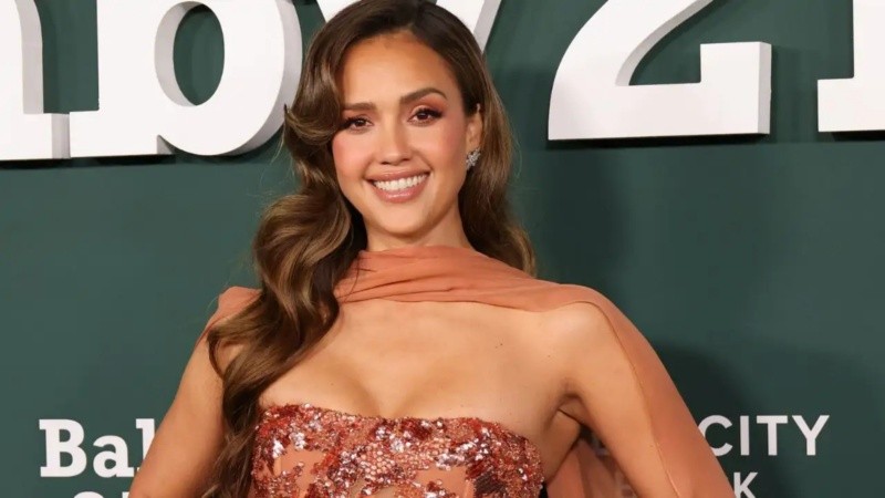 Entre versiones cálidas, rojizas o más frías, el caramelo se reafirma como el comodín de la temporada.