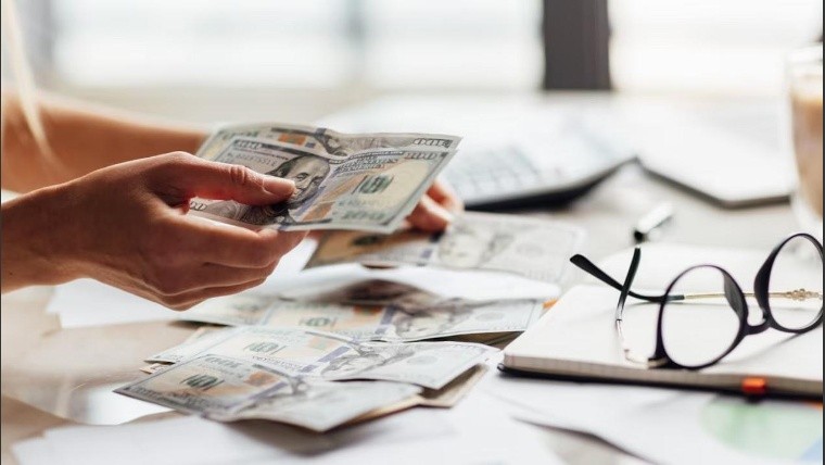 Las tasas de interés de los plazos fijos en pesos comenzaron a bajar.