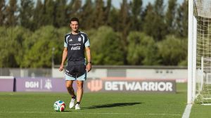 Scaloni sigue a los lesionados en el calor del verano estadounidense