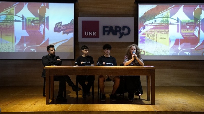 Uno de los paneles de debate.