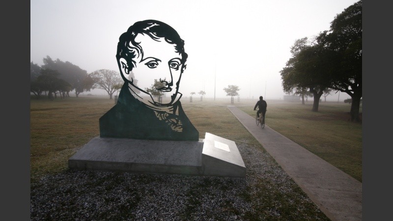 La niebla va a permanecer hasta media mañana.