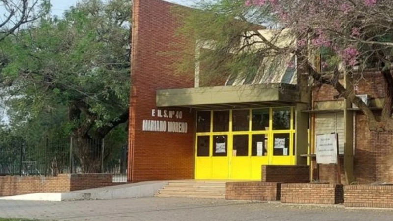 El frente de la escuela Mariano Moreno en San Cristóbal.