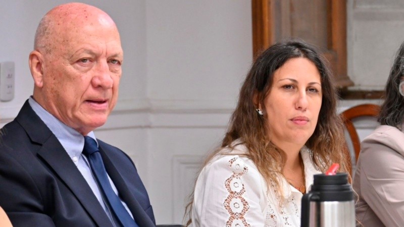 Antonio Bonfatti y Valeria Drisun le contestaron a Monteverde sobre la polémica por el sistema de salud rosarino