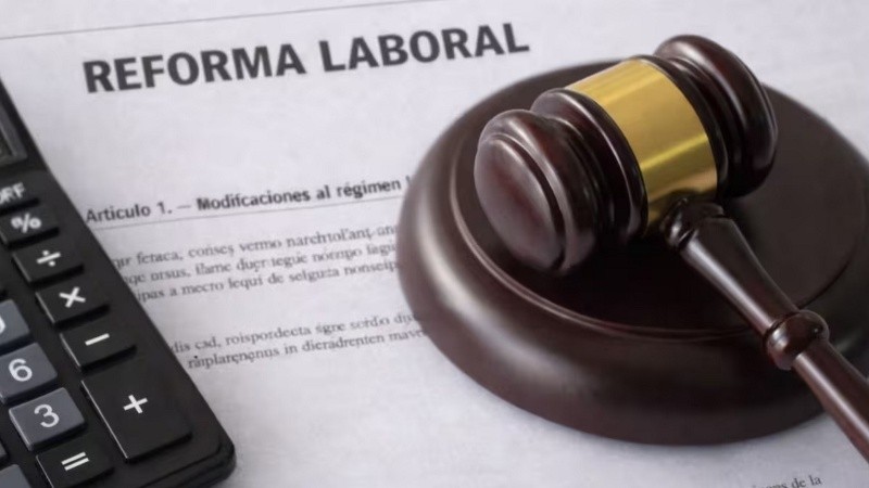 El Gobierno apelará el fallo que suspendió provisoriamente un conjunto de artículos de la reforma laboral.