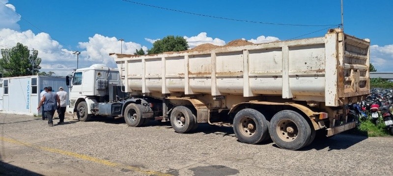 &nbsp;Los camiones fueron llevados al corralón por los propios conductores.
