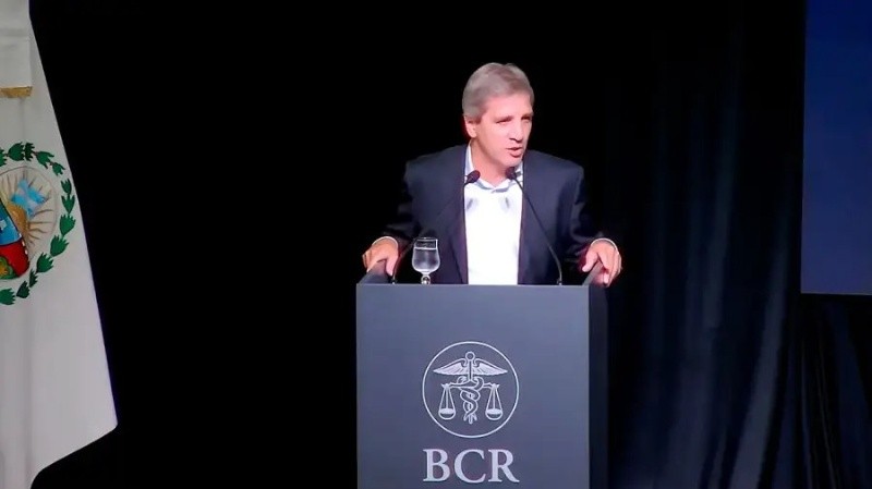 &nbsp;Caputto disertó en la Bolsa de Rosario este miércoles