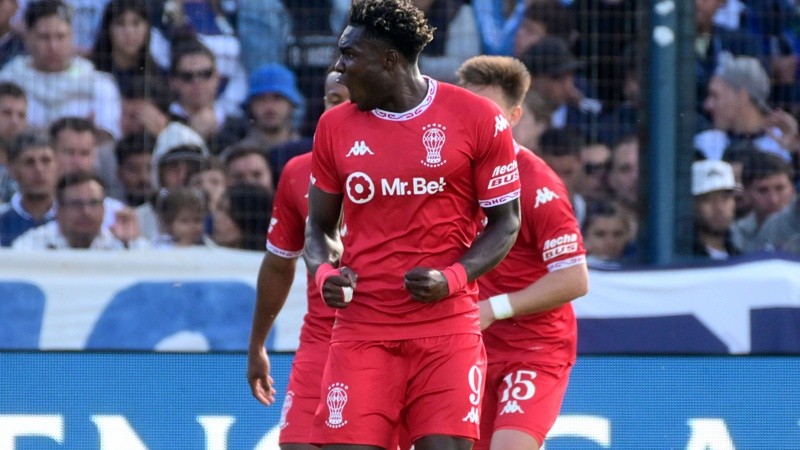 Jordy Caicedo liquidó el partido a favor del Globo.