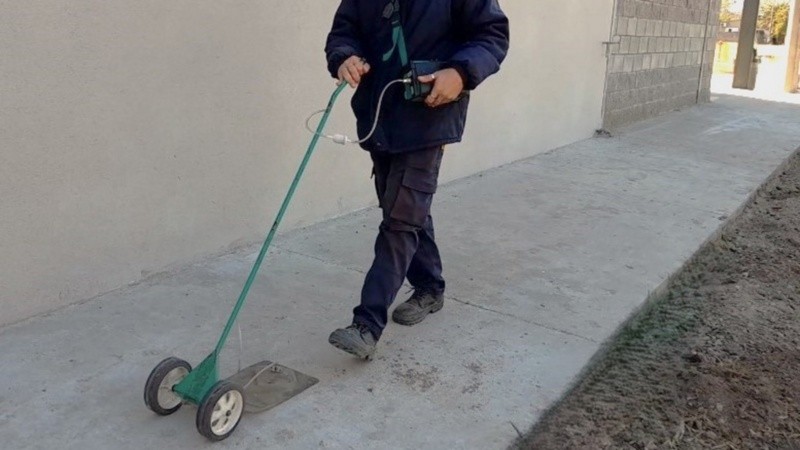 El relevamiento de veredas se realiza periódicamente. (Litoral Gas)