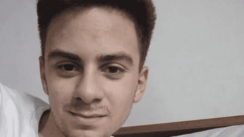 Agustín partió a las 2 de la madrugada en un Chevrolet Cruze blanco propiedad de su hermano.