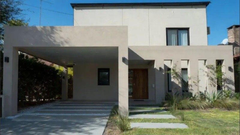 La casa de Manuel Adorni en el Country Indio Cuá Golf Club, ubicado en Exaltación de la Cruz.