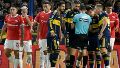 Boca pedía penal y el árbitro lo cobró tras la revisión de VAR (Fotobaires).