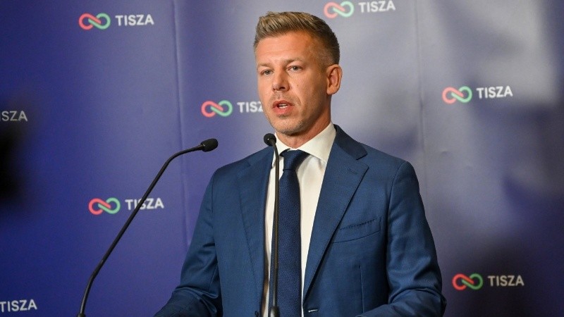 El outseider Magyar, de 45 años, ganador de la jornada. (EFE)