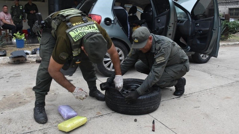 &nbsp;Los gendarmes usaron un escáner móvil y un perro.