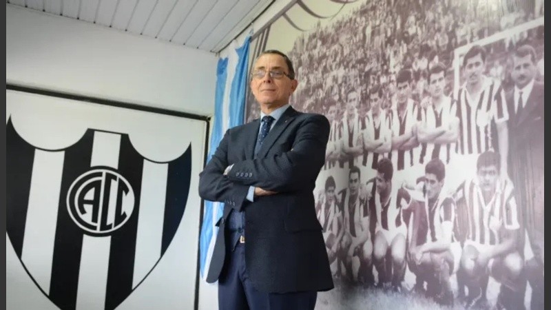 En medio de la crisis deportiva, renunciaron el presidente y vicepresidente del Ferroviario.