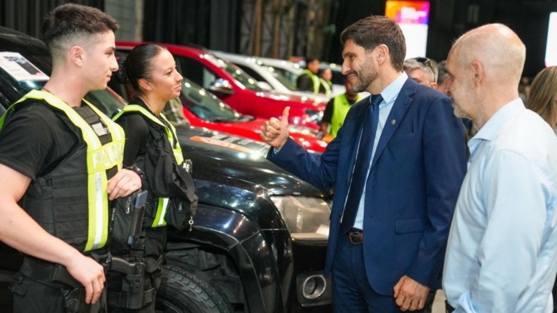  Pullaro junto a Larreta en el salón Metropolitano. (Gobernación)