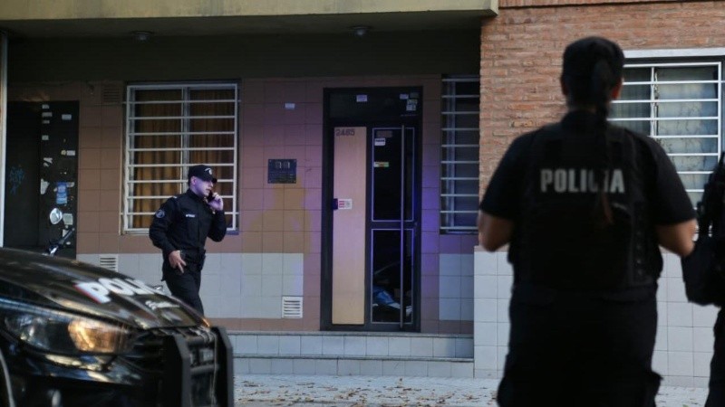 Amplio despliegue policial en la zona.