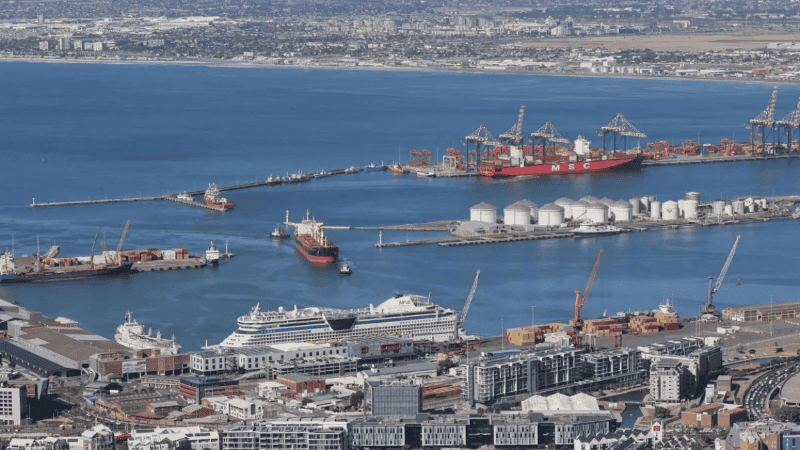 El estrecho de Ormuz volvió a quedar bloqueado.