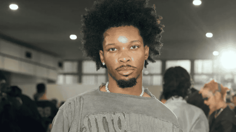 Tras el hallazgo del cuerpo, el artista fue dado de baja del Lollapalooza 2026 de Argentina.