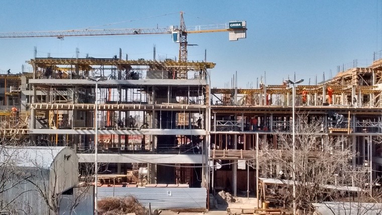 Levantar una casa tipo en Rosario alcanzó un nuevo récord en agosto