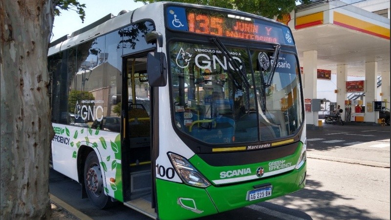 No usan combustibles diesel, lo cual reduce los costos de combustible, la contaminación sonora y las emisiones de CO, NOX y CO2.