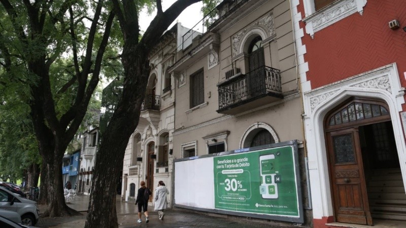 La histórica casa de avenida Belgrano al 800, eje de la polémica
