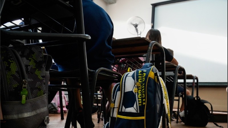 Imagen de una clase en una escuela de Rosario.