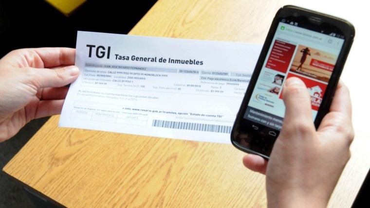 El intendente presentó una tercera etapa de eliminación y simplificación de tasas.