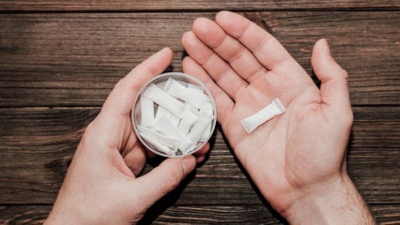 Las bolsitas de nicotina tendrán restricciones en Rosario.