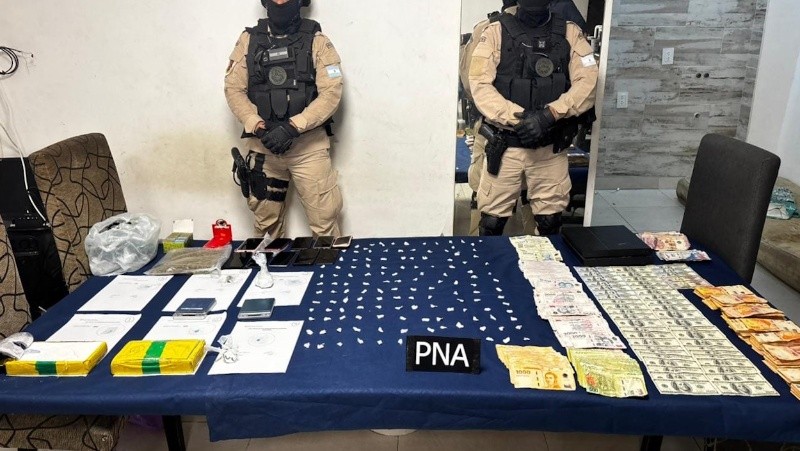 &nbsp;Los elementos incautados por los prefectos en Tablada.