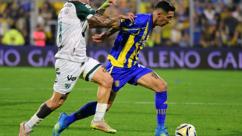 Otra de las buenas: Di María entró en el complemento y jugó media hora en Central. (Fotobaires)&nbsp;