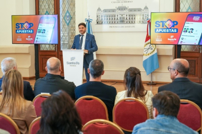 &nbsp;El gobernador en la presentación de la nueva app