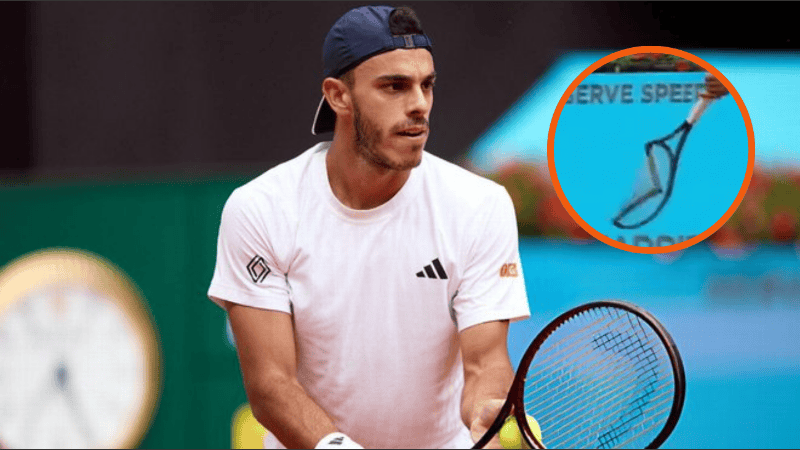 El argentino protagonizó un momento de furia y destrozó su raqueta.