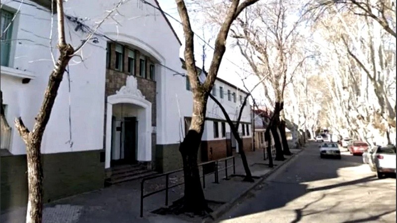 La escuela funciona con normalidad.