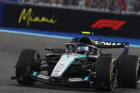 Andrea Kimi Antonelli se quedó con el Gran Premio de Miami.
