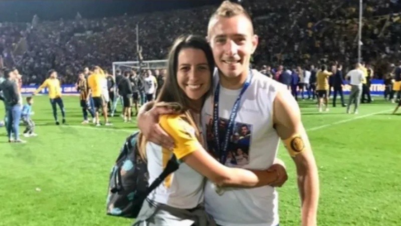 Marco Ruben junto a su esposa Giselle.