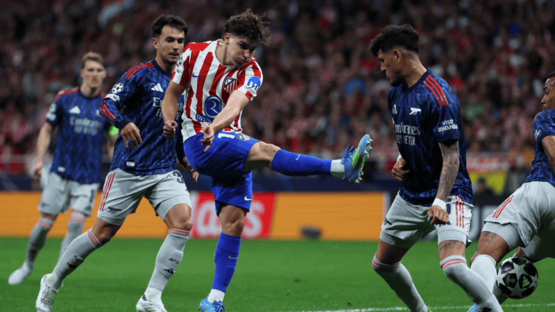 Julián sufrió un esguince de tobillo pero está disponible para la revancha. (EFE)