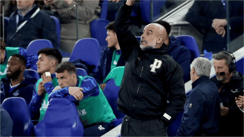 Pep Guardiola no pierde las esperanzas en la Premier League.