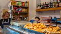 Las compras en el almacen tiene aún un lugar importante en el consumo cotidiano.