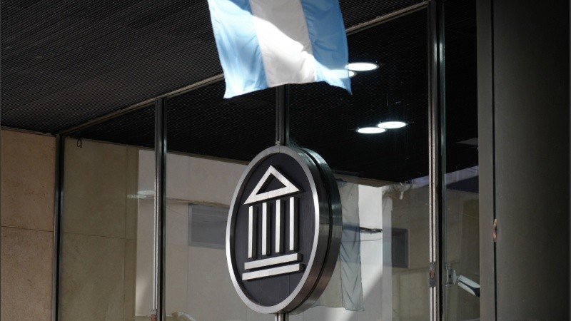 La emisión estará abierta tanto a personas humanas como jurídicas, clientes y no clientes del Banco.