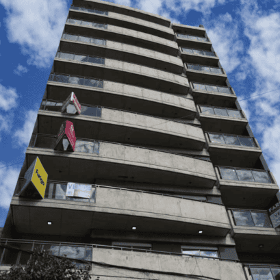 Este miércoles un obrero de 56 años cayó por el hueco de un ascensor en barrio Lourdes.
