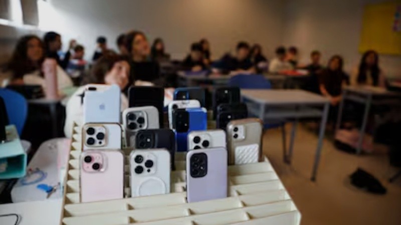 Algunas escuelas avanzaron con la restricción del uso de celulares durante el tiempo de clases.&nbsp;